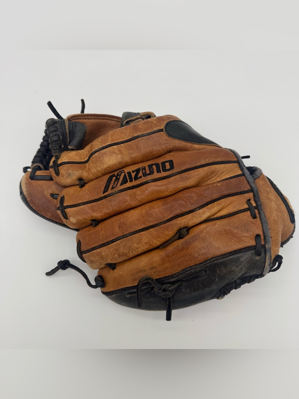 Mizuno Vintage MVT 1176 Baseball Glove Professional Model 11.75" Leather RHT